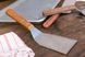 Лопатка кухонная угловая с лезвием 15х7,5 см. широкая с деревянной ручкой