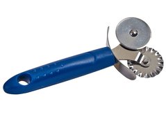 Кухонний ніж-колесо для подвійного тіста. Winco із синьою пластиковою ручкою (613)