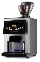 Автоматична кавоварка – 1 літр – чорний/срібний колір KVAH47